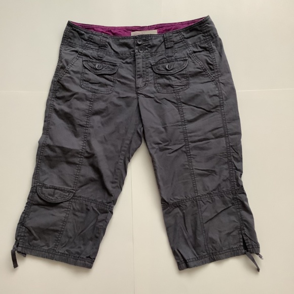 Grey Cotton Capris - Picture 2 of 5